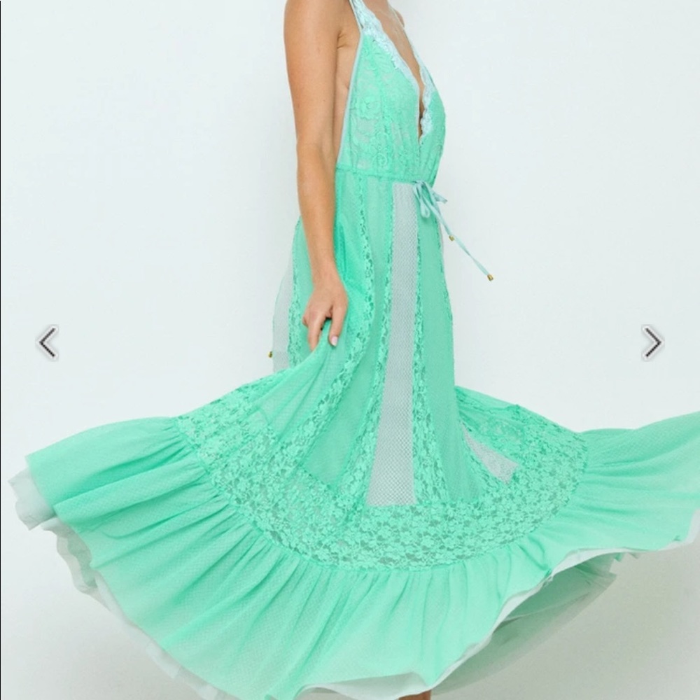 We are Hah Lace Maxi Dress Mint Medium